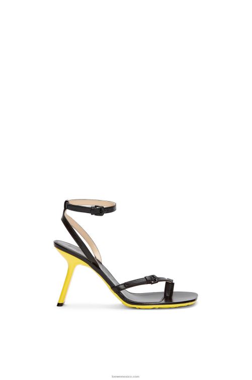 negro Sandalia stiletto petal de piel de cordero Loewe R8J8Z677 mujer