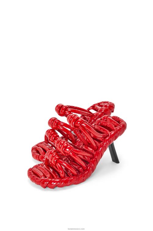 negro rojo sandalia con nudo de pétalos en piel de cordero Loewe R8J8Z706 mujer