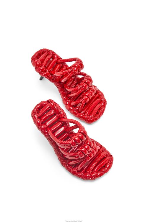 negro rojo sandalia con nudo de pétalos en piel de cordero Loewe R8J8Z706 mujer