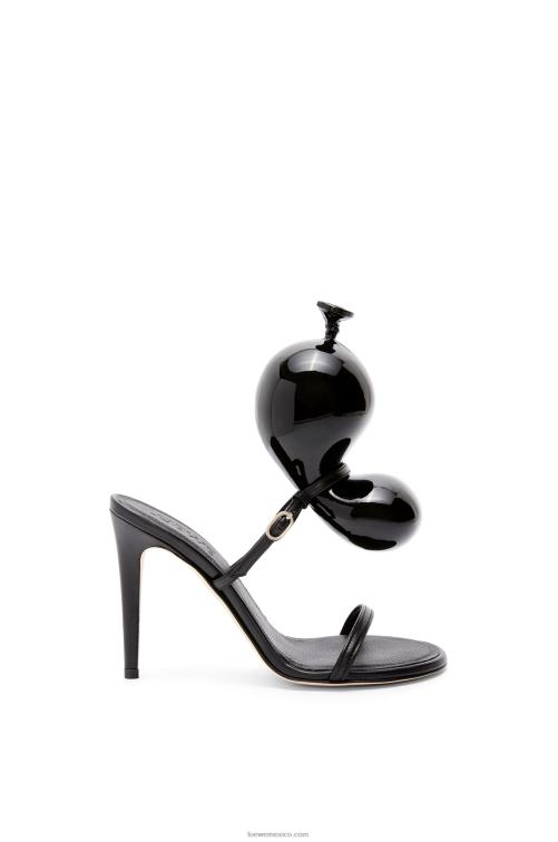 negro sandalia globo en piel de cordero Loewe R8J8Z707 mujer
