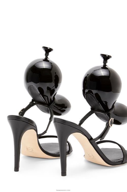 negro sandalia globo en piel de cordero Loewe R8J8Z707 mujer