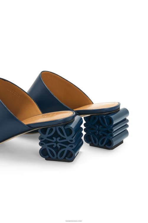 azul Mule con tacón anagrama de piel de becerro Loewe R8J8Z763 mujer