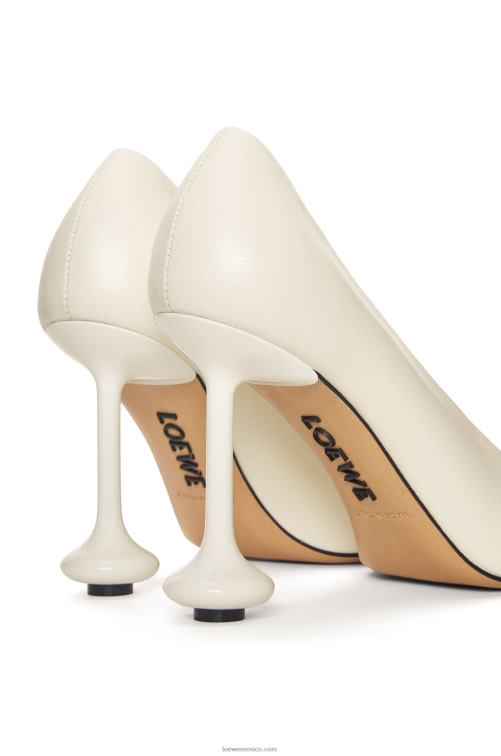 blanco bomba de juguete en piel de cabra Loewe R8J8Z729 mujer