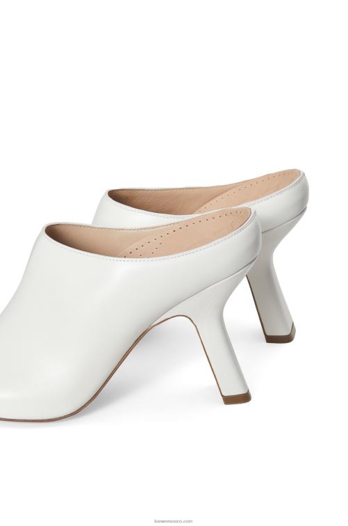 blanco zuecos con tacón terra de piel de becerro Loewe R8J8Z742 mujer