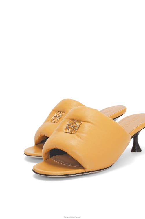 desierto Mules acolchados con anagrama de piel de cordero Loewe R8J8Z753 mujer