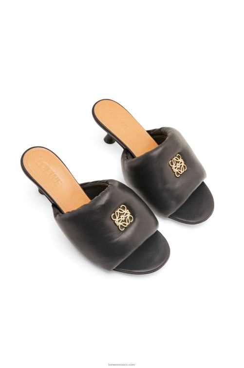 negro Mules acolchados con anagrama de piel de cordero Loewe R8J8Z755 mujer