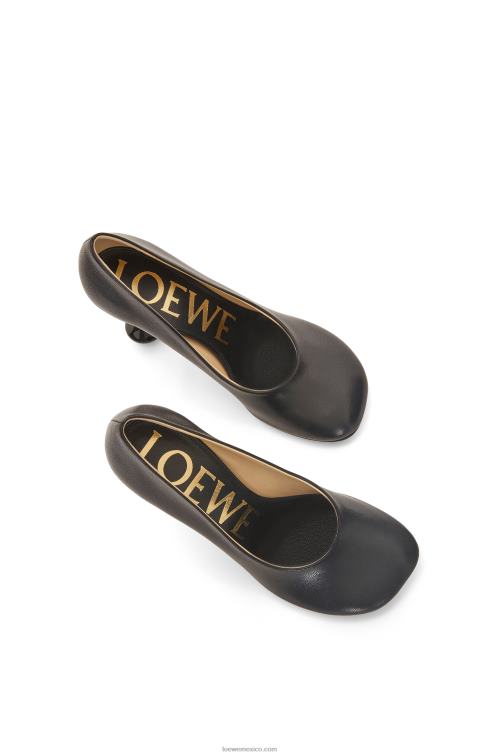 negro bomba de juguete en piel de cabra Loewe R8J8Z731 mujer