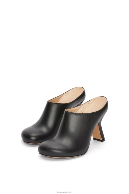 negro zuecos con tacón terra de piel de becerro Loewe R8J8Z740 mujer