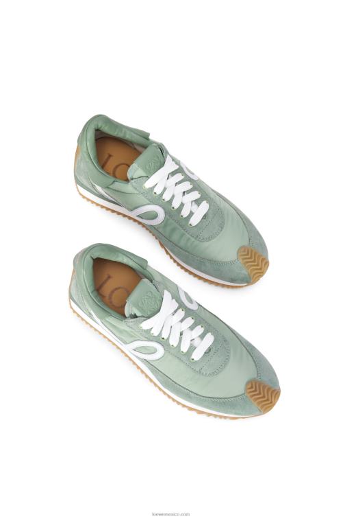 verde claro runner flow de ante y nailon Loewe R8J8Z641 mujer